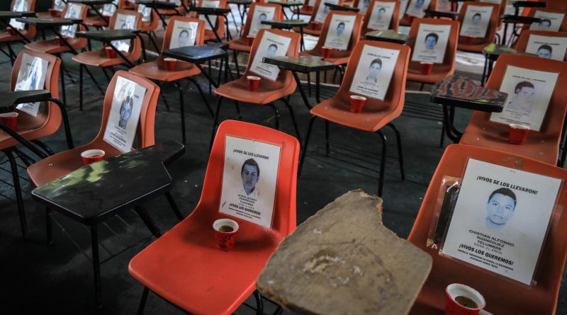 Detienen a exsecretario de Seguridad de Guerrero por caso Ayotzinapa - RR Noticias