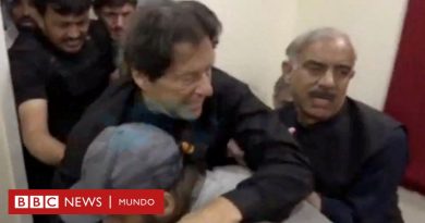 Pakistán: hieren a tiros al ex primer ministro Imran Khan en una marcha de protesta - BBC News Mundo
