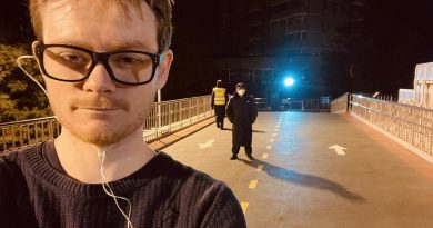 Periodista Ed Lawrence de BBC es detenido en China tras protestas