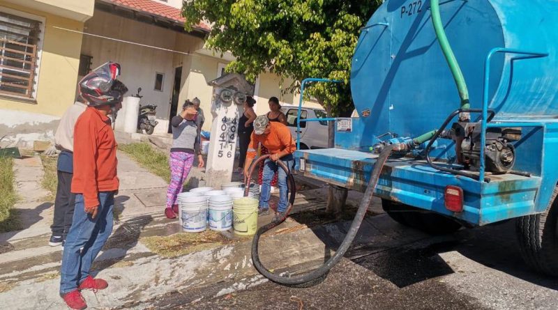 Municipio mantendrá apoyo de pipas para abasto de agua en la capital queretana