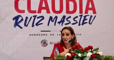 Claudia Ruiz Massieu visita en gira a Querétaro