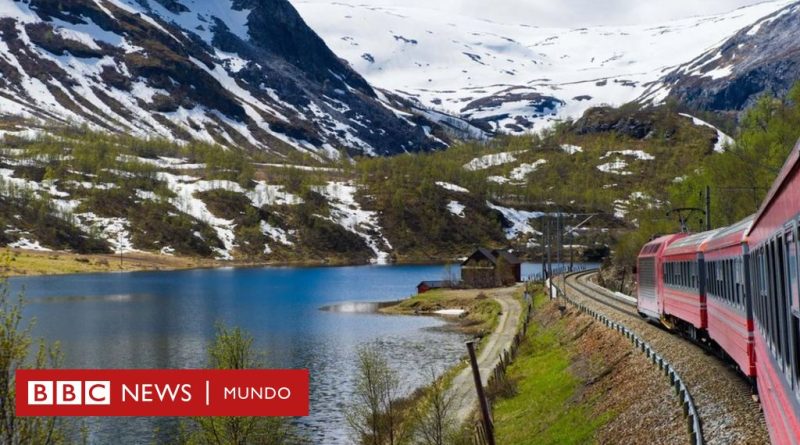 El milagro de la ingeniería de Noruega que conecta el sur del país a través de fiordos, glaciares y otras maravillas naturales - BBC News Mundo