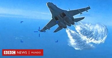 El video de EE.UU. que muestra el momento del choque entre su dron Reaper y un avión militar ruso - BBC News Mundo