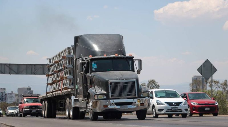 Transportistas evitan el libramiento Noreste en Querétaro por ola de asaltos