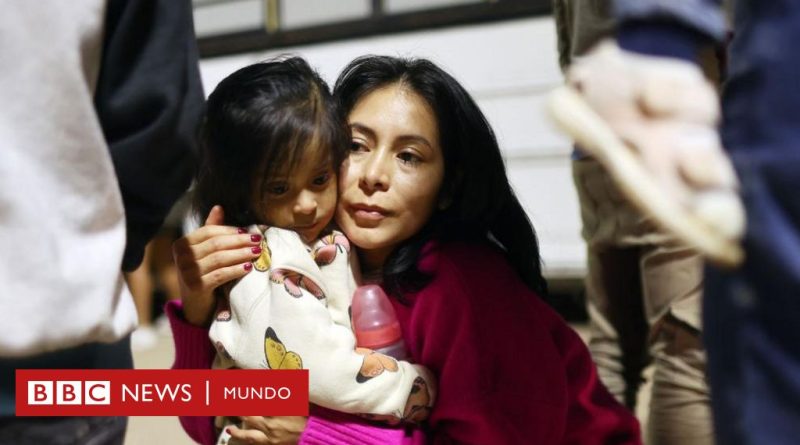 Migración Perú: 4 posibles razones de por qué se multiplicó por 4 el número de peruanos que abandonan el país - BBC News Mundo