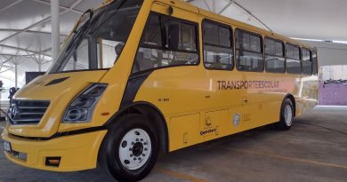 Reanuda Luis Nava transporte gratis para estudiantes