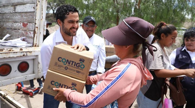SEDESOQ entrega apoyos alimentarios a personas en situación de vulnerabilidad