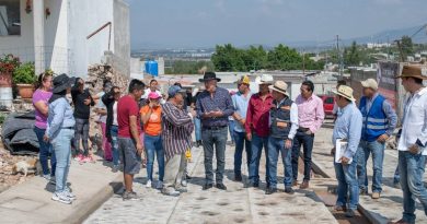 Vega Carriles supervisa obras de urbanización en comunidades