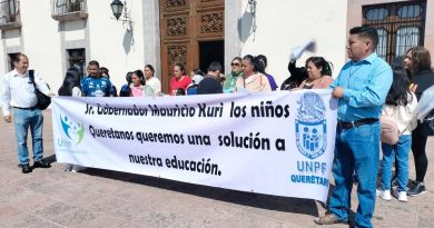 Acumulan 100 amparos contra libros de texto en Querétaro