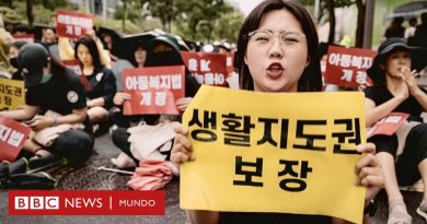 Corea del Sur: el suicidio de una maestra por la presión de los padres de sus alumnos que destapó una crisis educativa en el país - BBC News Mundo