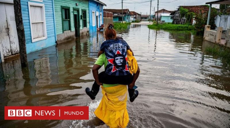 Huracán Idalia en Florida: las imágenes que muestran las inundaciones y los daños tras el paso de la tormenta - BBC News Mundo