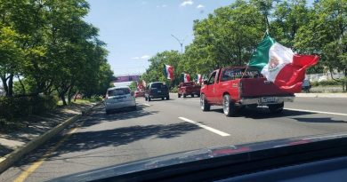 Organizan caravana por la Independencia de México
