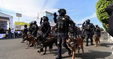 Regresó a las calles el desfile cívico militar de Querétaro