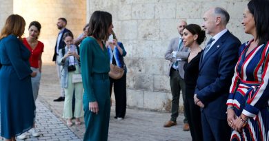 Tensión entre Irene Montero y la presidenta de las Cortes de Aragón, de Vox, en un acto de la Presidencia Europea