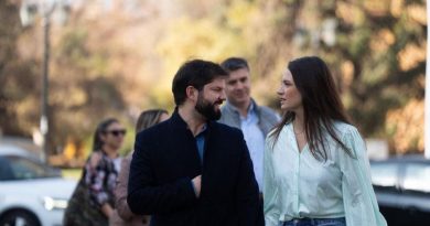 El presidente de Chile, Gabriel Boric, confirma el fin de su relación con Irina Karamanos: “Ninguno de los dos tiene otras parejas”
