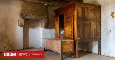 Las razones por las que la gente de la Edad Media dormía en extraños armarios de madera - BBC News Mundo