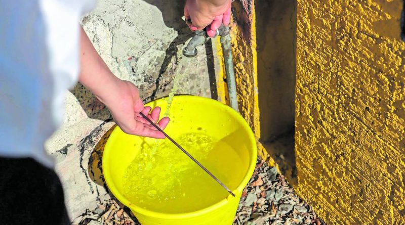Alistan ley que prevé emergencia por agua: garantiza 50 litros diarios per cápita