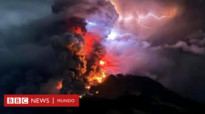 Indonesia: la masiva erupción del monte Ruang activa una alerta de tsunami y provoca la evacuación de miles de personas - BBC News Mundo