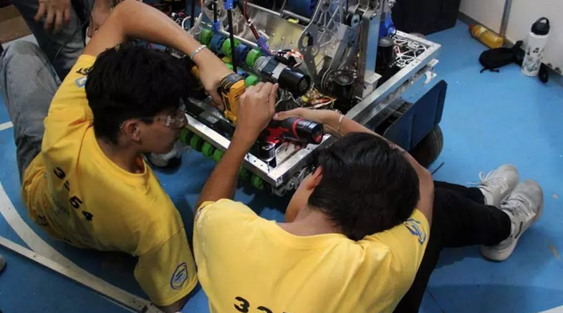 PrepaTec al Mundial de Robótica FIRST Robotics Competition 2024
