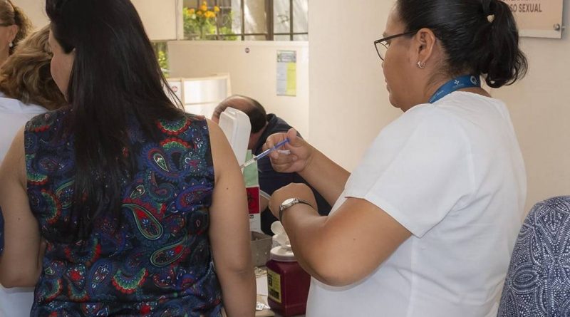 Llega Querétaro a 99.6% en vacuna contra influenza